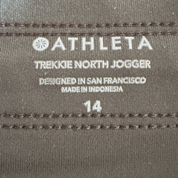 Athleta Olive Green Trekkie North Jogger Pants with zipper pockets - Picture 4 of 6